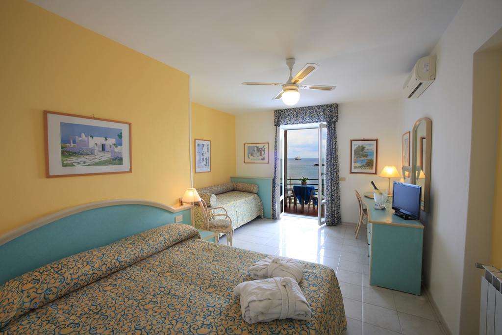 Hotel Solemare Beach & Beauty Spa Ischia Buitenkant foto