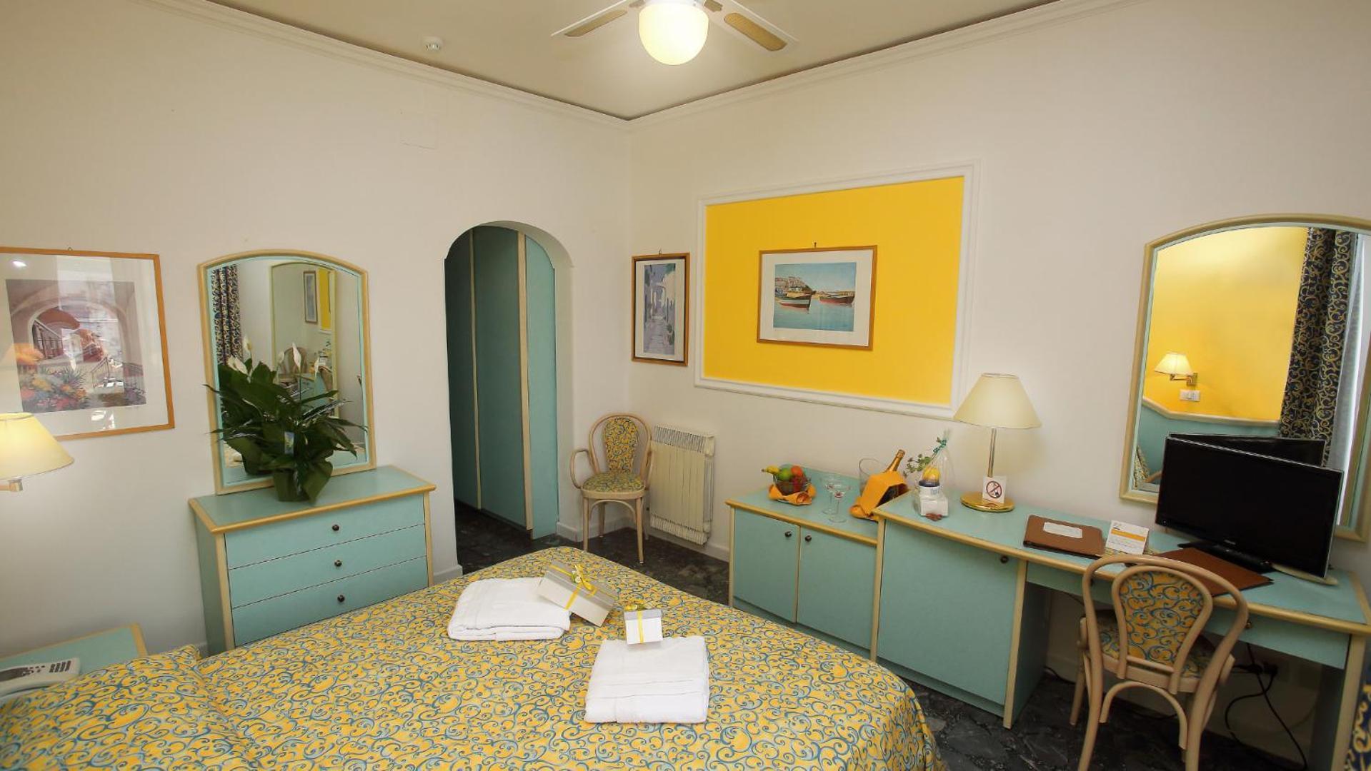 Hotel Solemare Beach & Beauty Spa Ischia Buitenkant foto