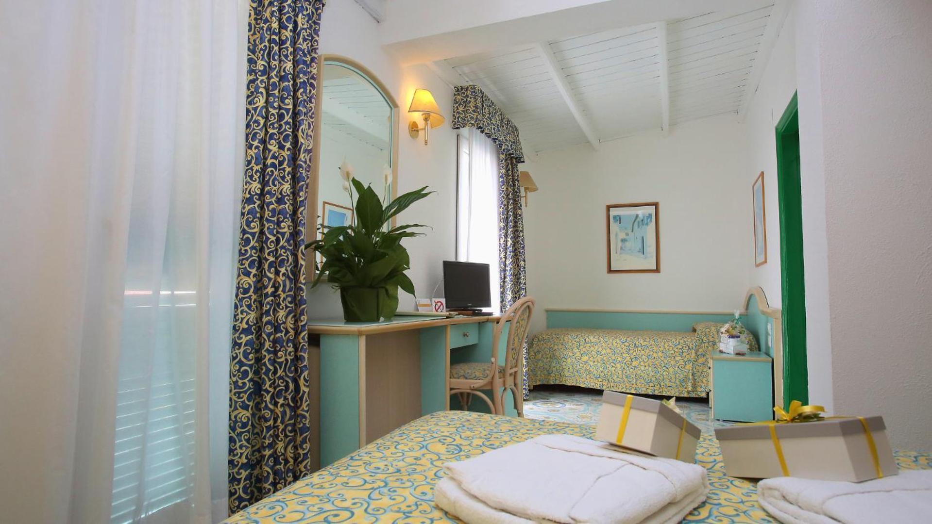 Hotel Solemare Beach & Beauty Spa Ischia Buitenkant foto