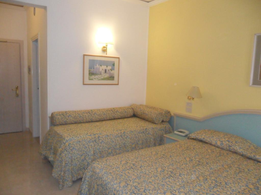 Hotel Solemare Beach & Beauty Spa Ischia Kamer foto