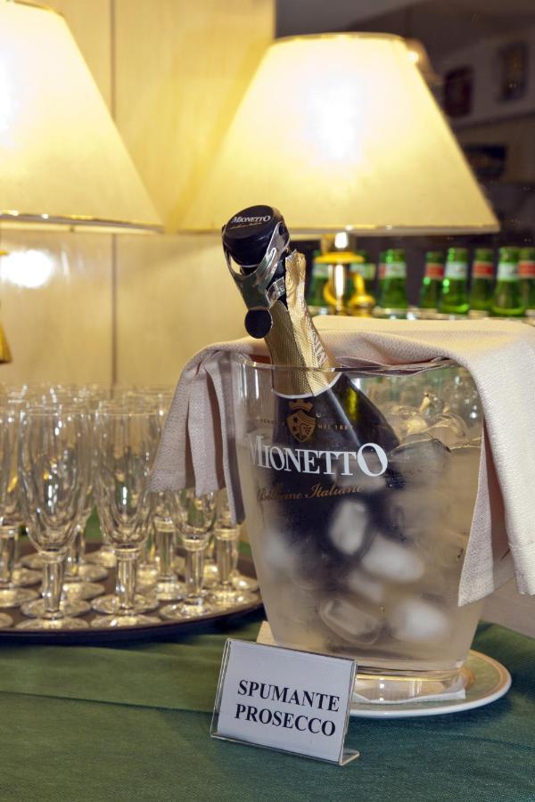 Hotel Solemare Beach & Beauty Spa Ischia Buitenkant foto
